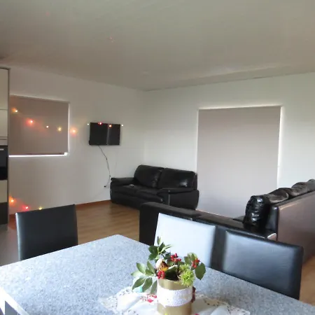 Holiday home Casa Camelias