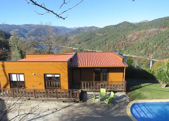 Dom wakacyjny Casa Camelias *