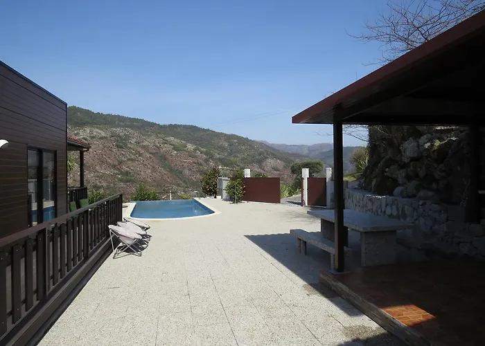 Dom wakacyjny Casa Camelias *